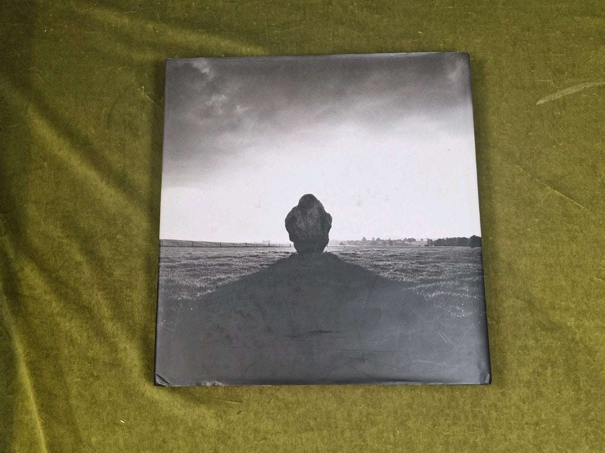 Megaliths the Ancient Stone Monuments of England & Wales David & Lai Ngan Corio2