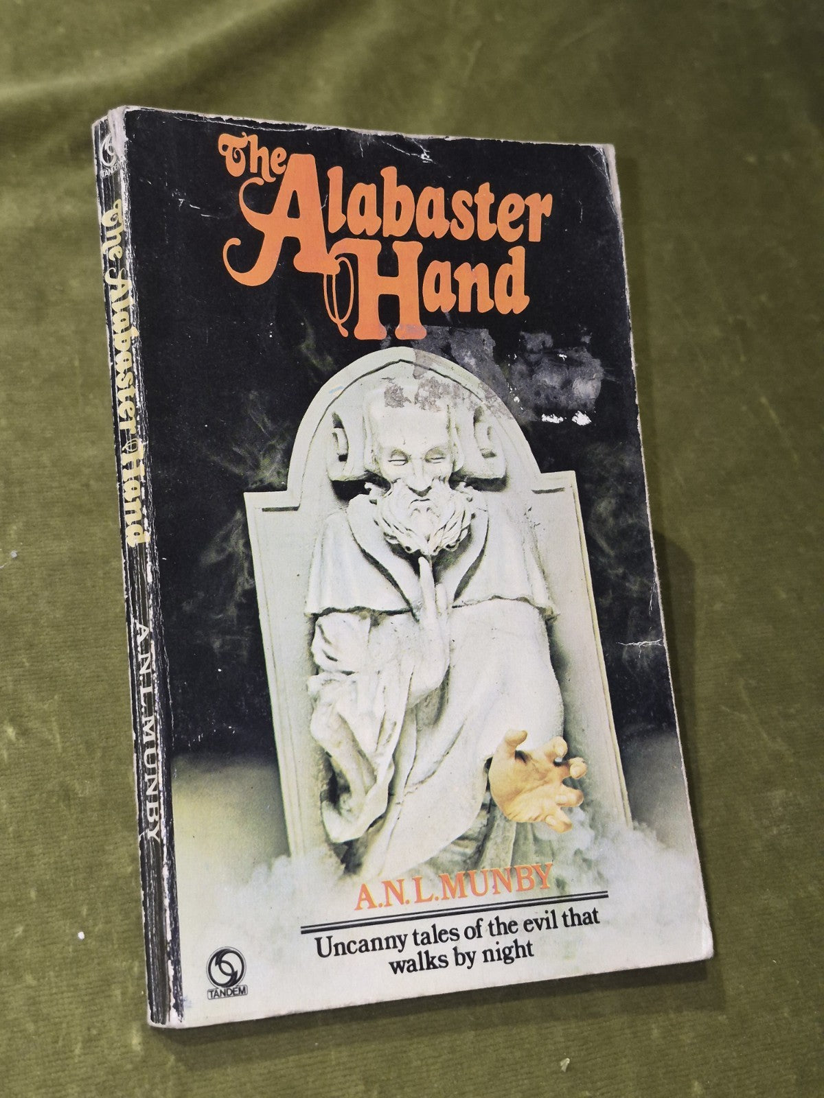 The Alabaster Hand Munby 1974 Tandem0