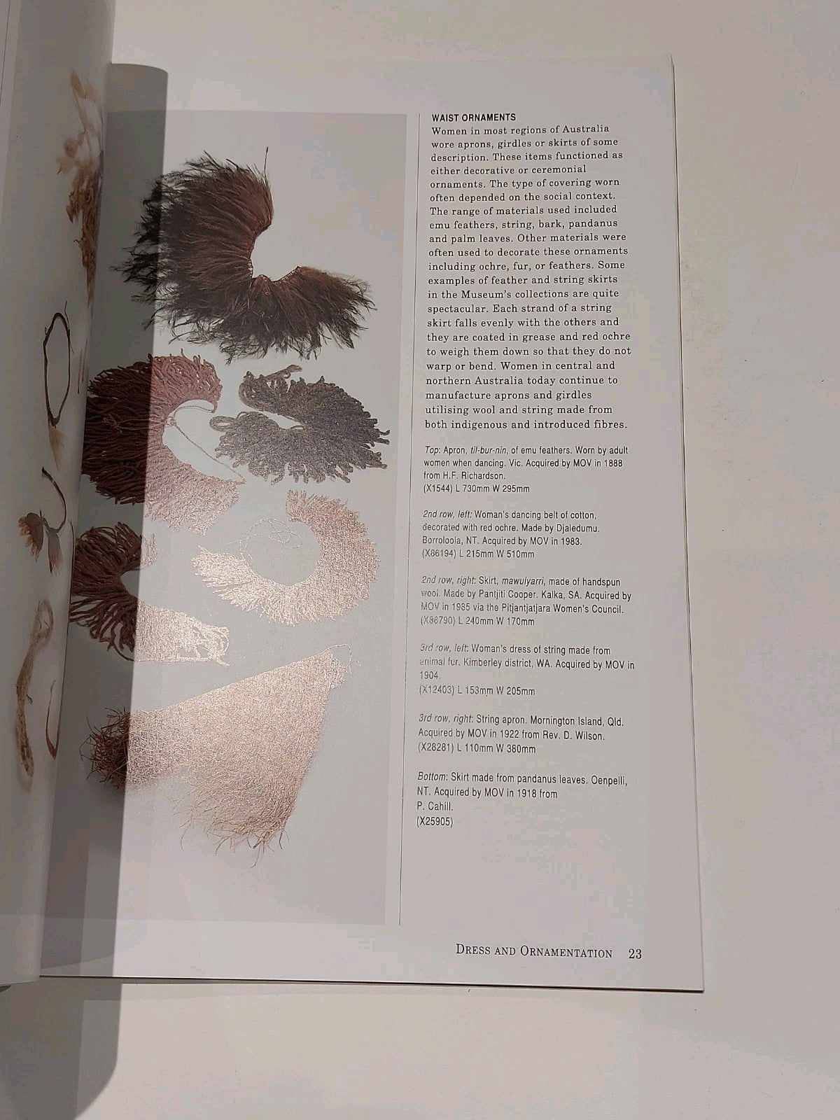 Women's Work : Aboriginal Women's Artefacts In The Museum Of Victoria (1995) Pb2