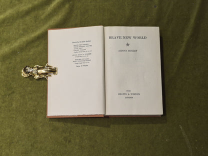 Brave New World - Aldous Huxley , Chatto & Windus 1942 HB4