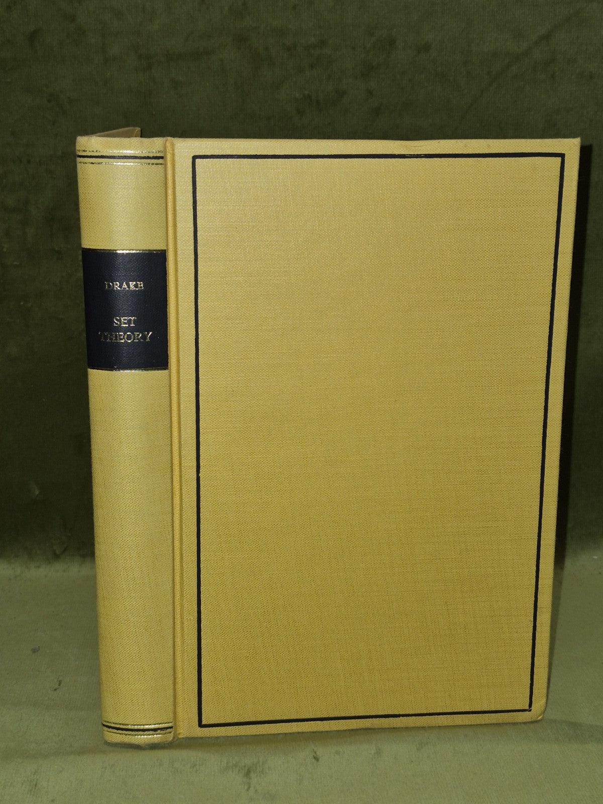 Set Theory - Introduction To Large Cardinals - Frank Drake - Studies In Logic4