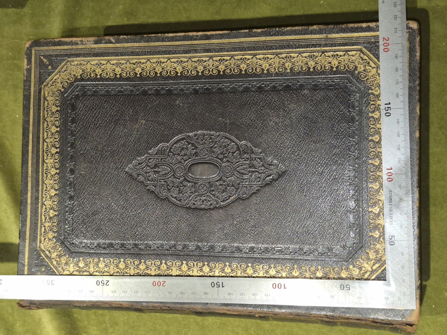 The Illustrated Family Bible John Brown 18408