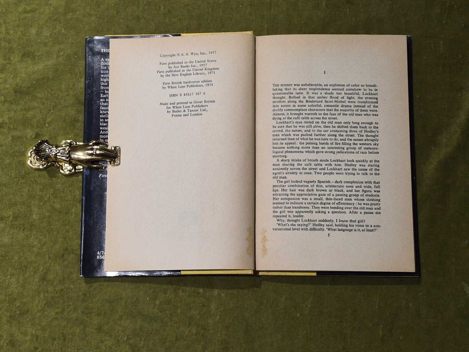 The Secret Visitors - James White -  1974 White Lion Scarce 1st UK Edition HB DJ5