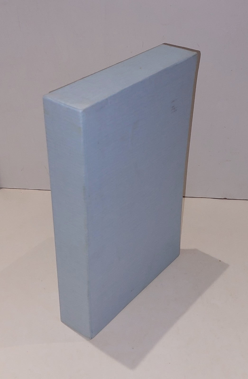 Through The LookingGlass & Alice's Adventures In Wonderland [2 Vols] 1990 Hb2