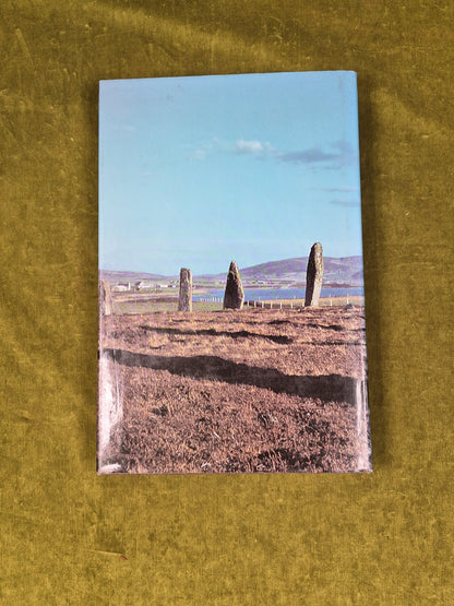 The Prehistory of Orkney - Colin Renfrew , Edinburgh 19852