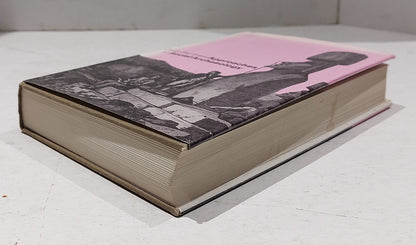 Approaches to Social Archaeology (1984) By Colin Renfrew Hb Book8