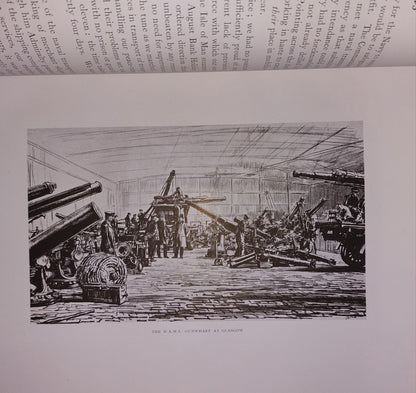 "MERCHANTMEN-AT-ARMS: THE BRITISH MERCHANTS' SERVICE IN THE WAR - Bone, David W"18