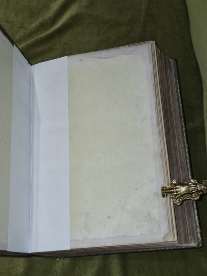 The Illustrated Family Bible John Brown 18409