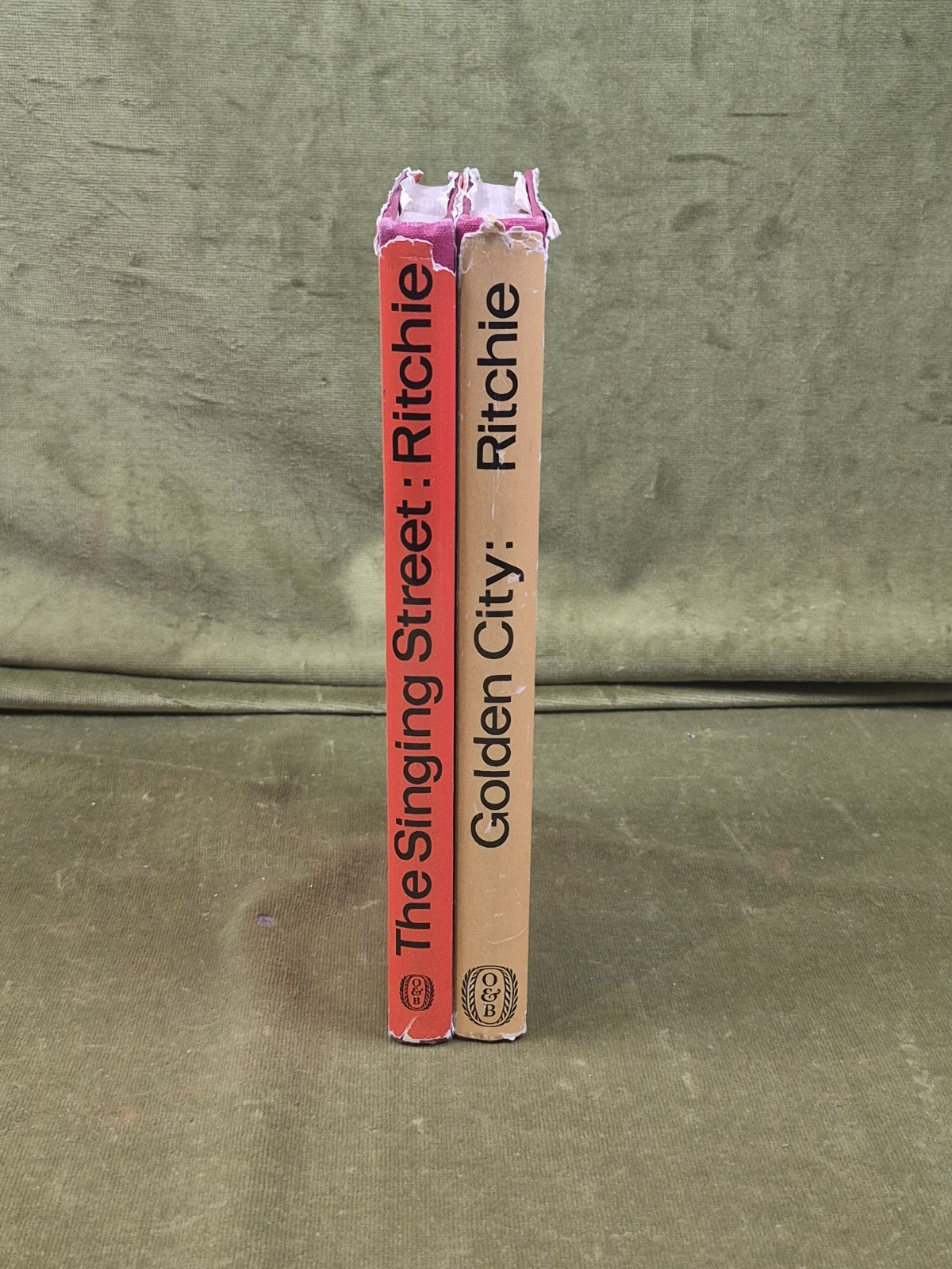Golden City & The Singing Street - James T.R. Ritchie , Oliver & Boyd 1964-5 1st2