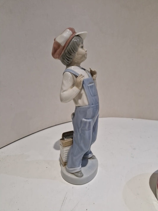 Lladro 4898 Porcelain Boy From Madrid H22cm Vgc0