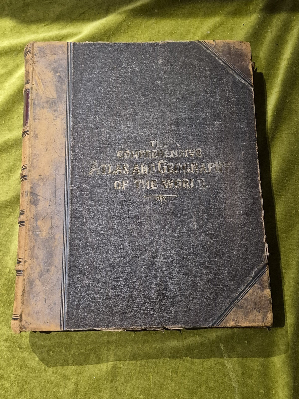 The Comprehensive Atlas And Geography of The World - Blackie & Son 18860