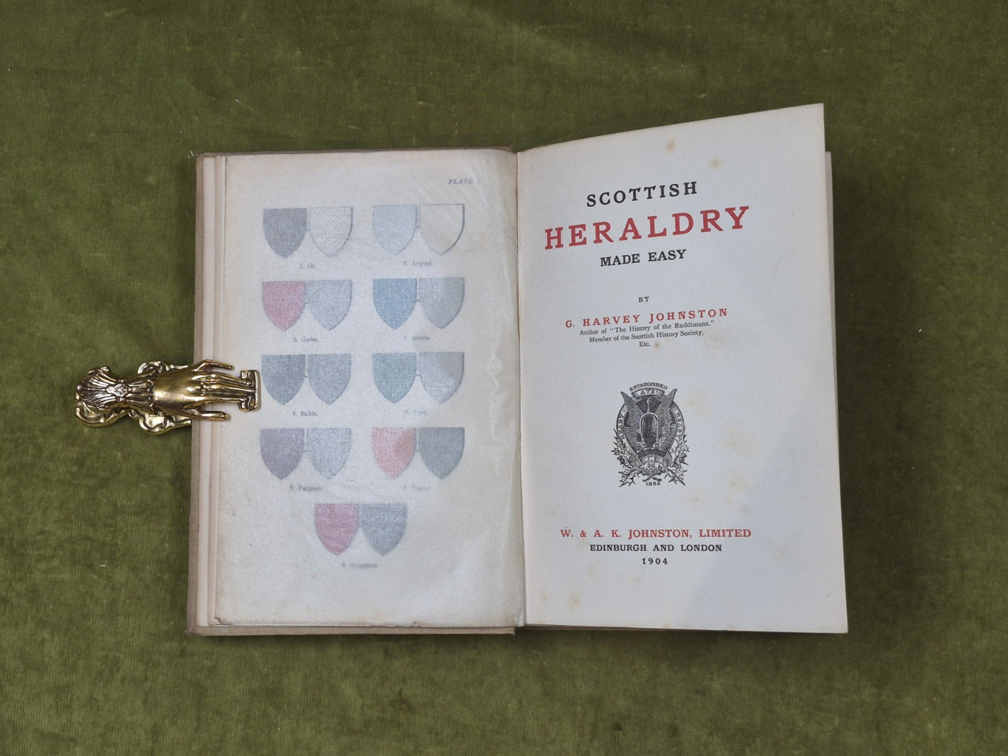 Scottish Heraldry Made Easy - G. Harvey Johnston W & A K Johnston 1904 1st HB6