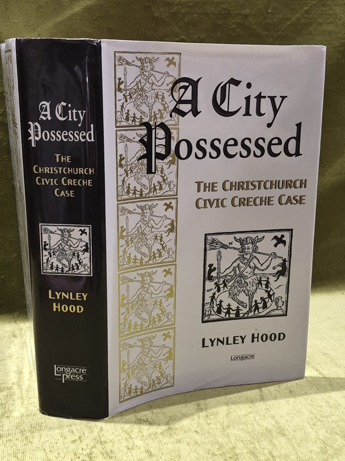 A City Possessed: The Christchurch Civic Creche Case (2001) Lynley Hood0