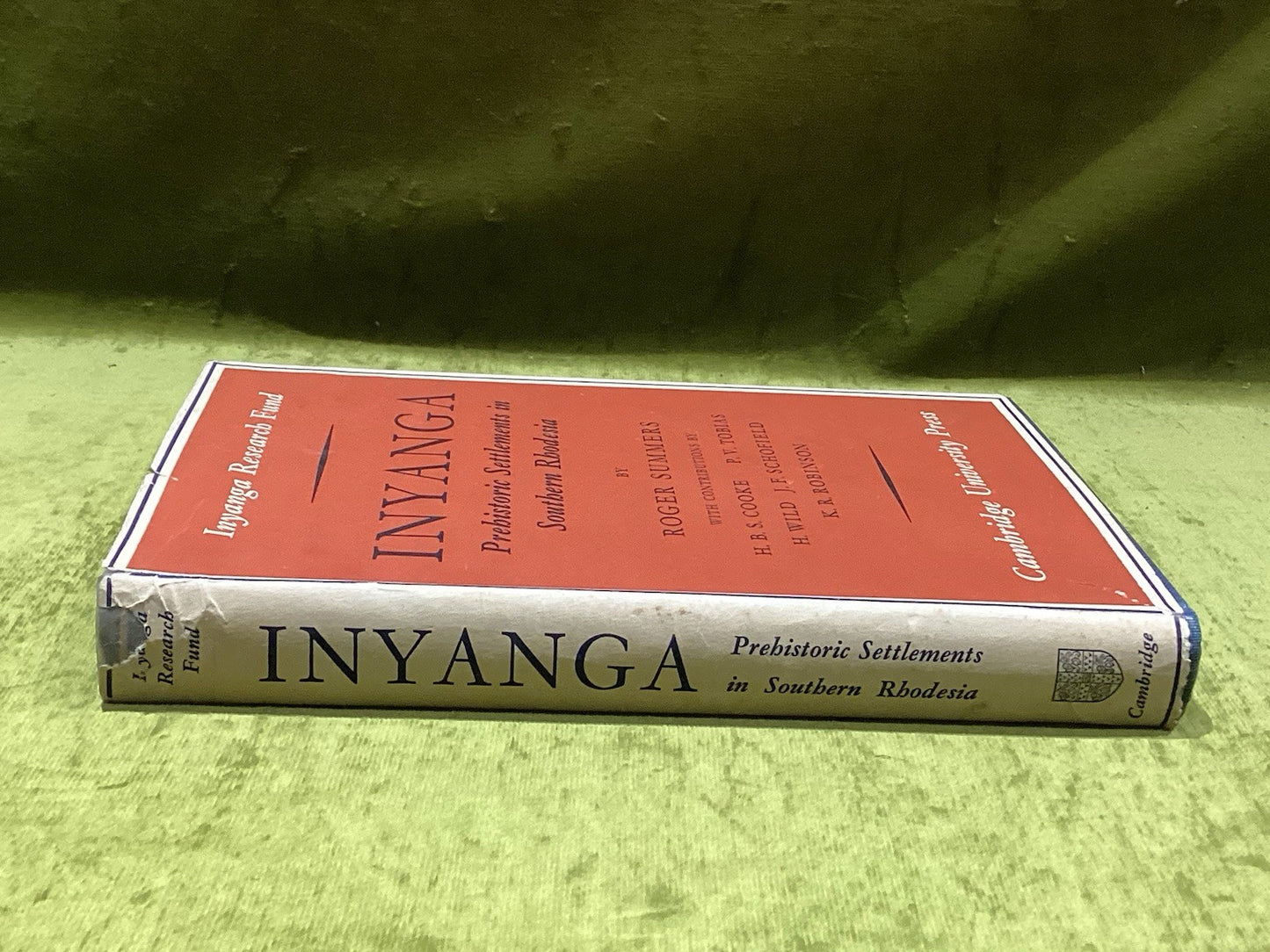 Inyanga : Prehistoric Settlements in Southern Rhodesia - Roger Summers 1958 Hb1