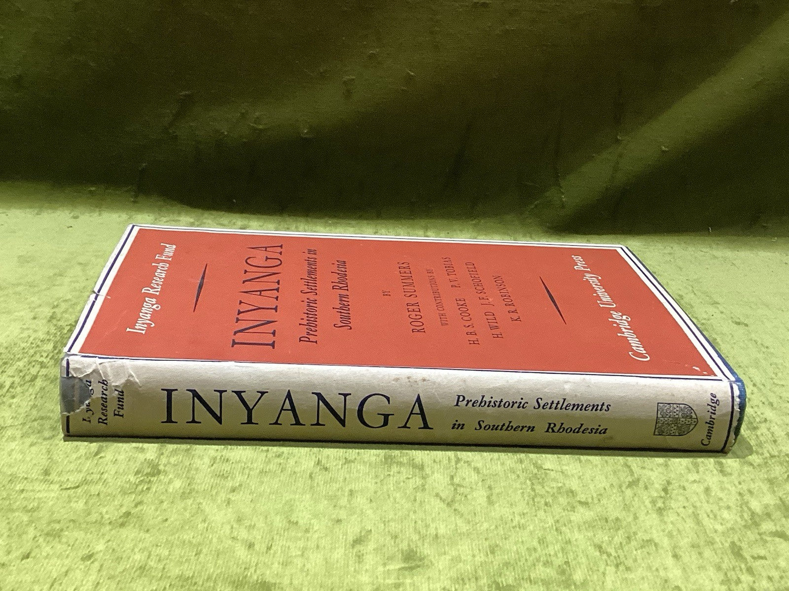 Inyanga : Prehistoric Settlements in Southern Rhodesia - Roger Summers 1958 Hb1