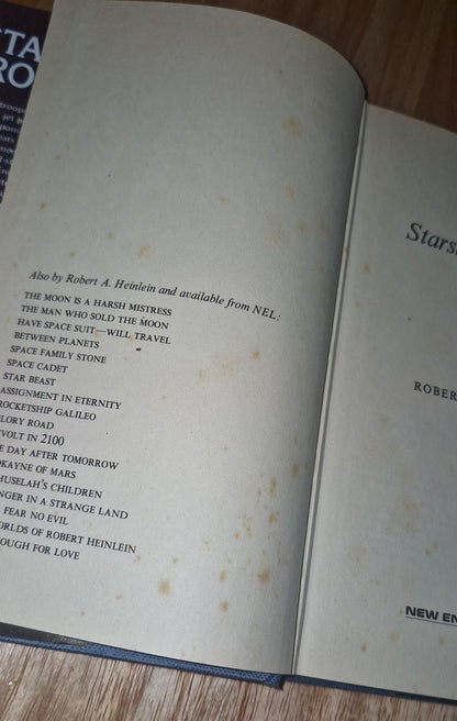 Starship Troopers by Robert A. Heinlein 1st UK Hardback Edition 1975. Dustjacket13