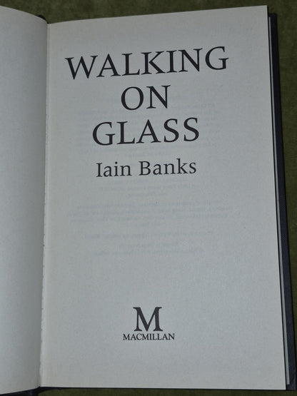 Iain Banks Walking on Glass True First 1985 in Original Jacket4