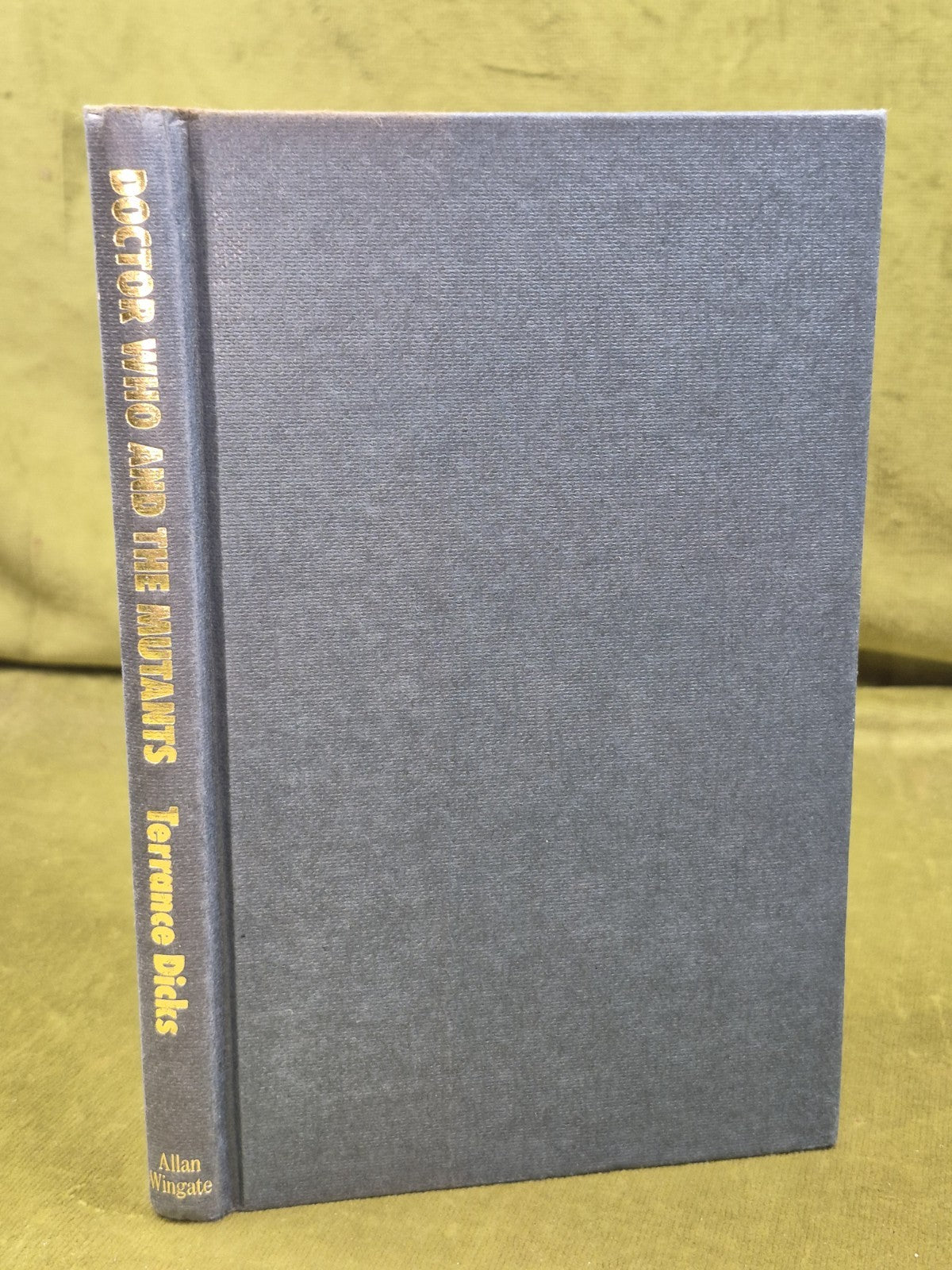 DOCTOR WHO AND THE MUTANTS 1977 HARDBACK BOOK 1ST EDITION  EX-LIBRARY2