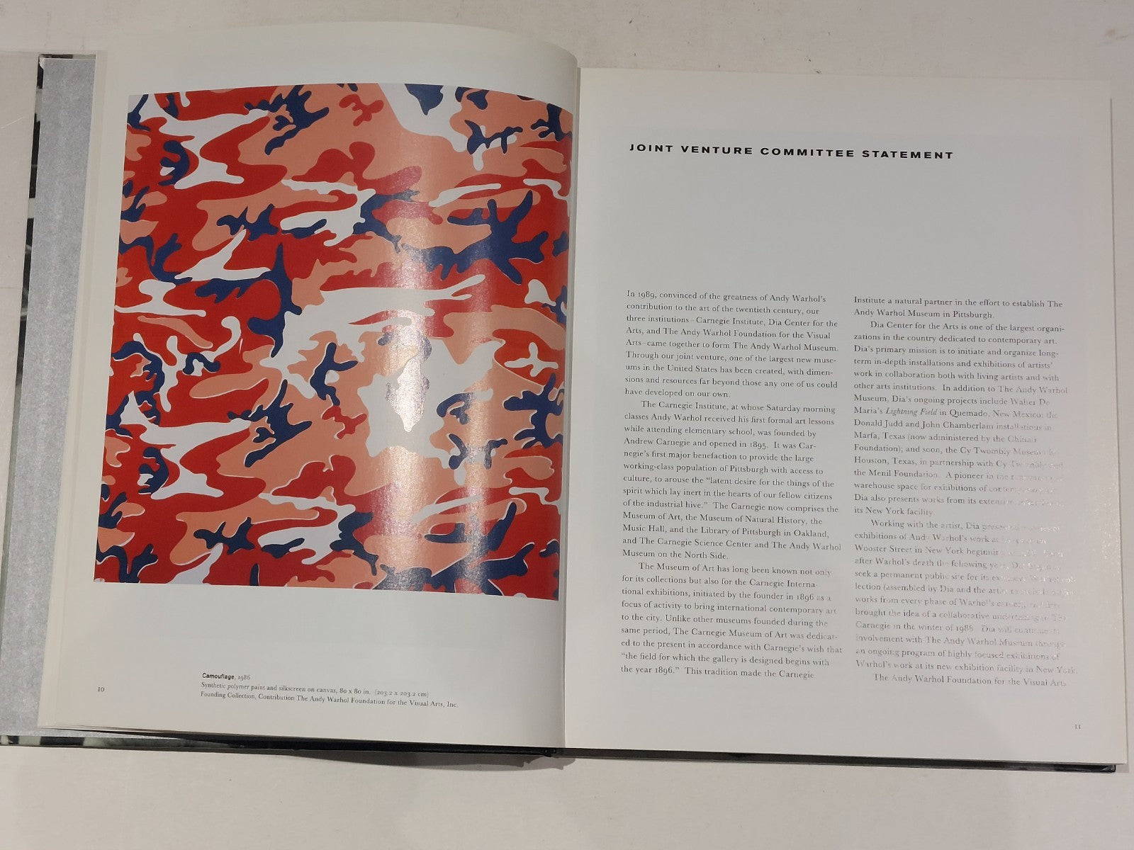 THE ANDY WARHOL MUSEUM/BOOK AND COMPACT DISC By Avis Berman & Arthur C. Danto VG9