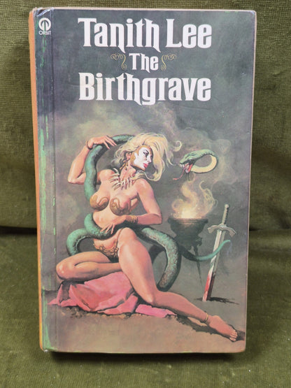 Tanith Lee The Birthgrave Hardback UK First Edition Ex Library 1977 0