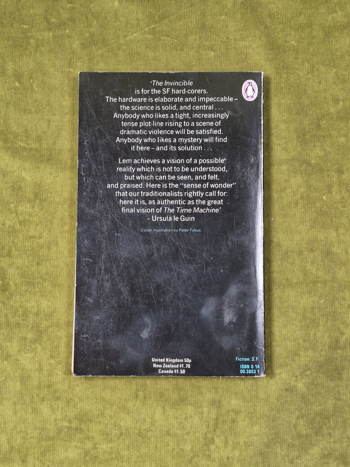 The Invincible by Stanislaw Lem. Penguin Books. 1976.1