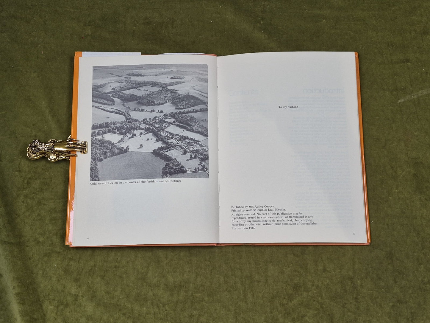 100 Years of Hexton SIGNED by Anne Ashley Cooper 1982 1st HB DJ6