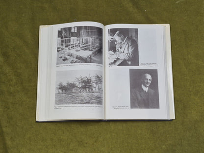 Controlling Life : Jacques Loeb - Philip J Pauly , Oxford 1987 HB DJ5