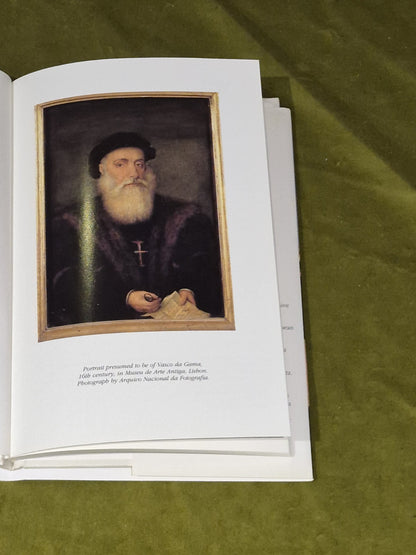 Vasco da Gama by Eric Axelson - Pub: S. Phillips - 1998 - Hardback Book3