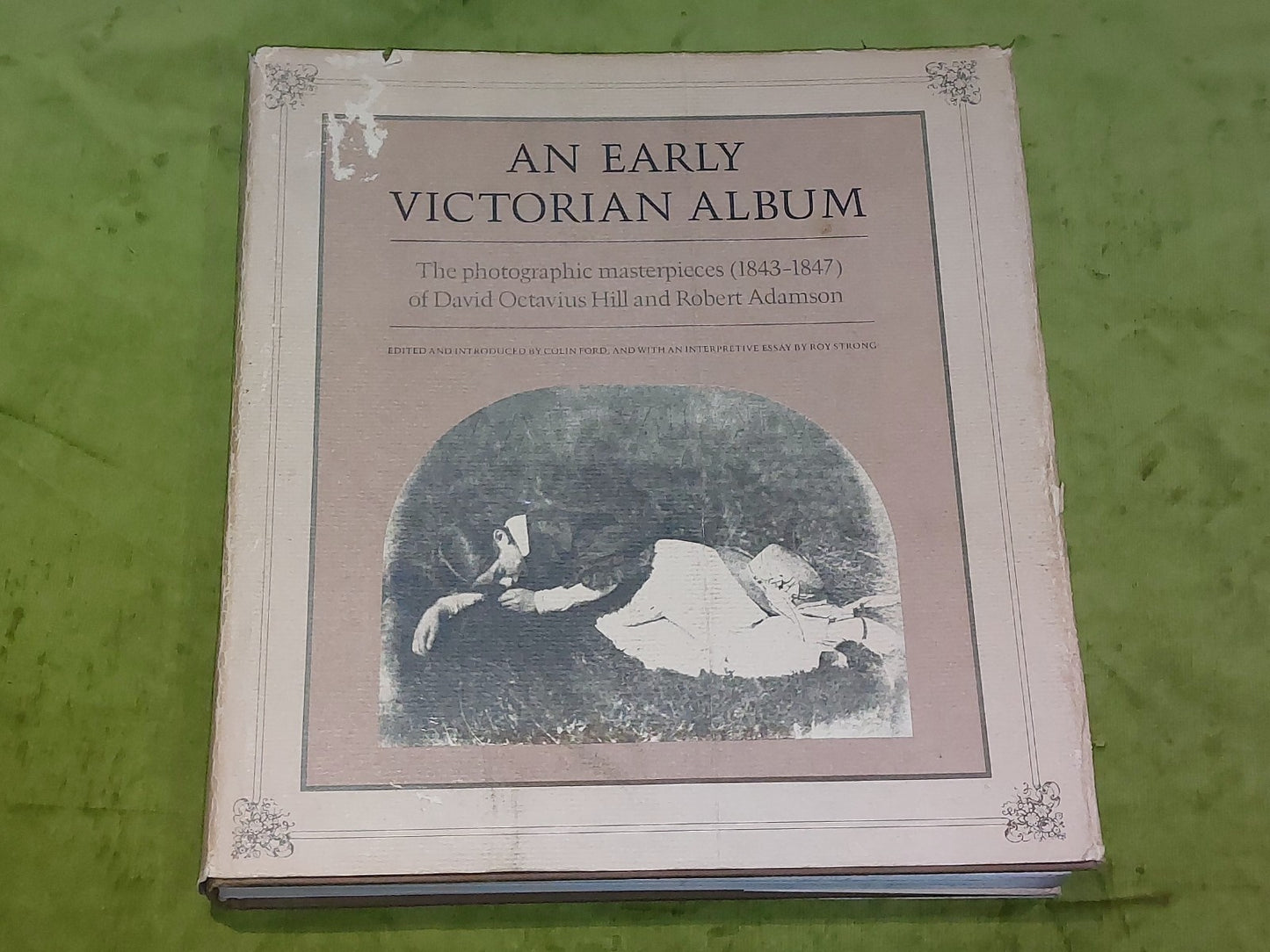 An Early Victorian Album (1976) By Hill & Adamson Hb Book0
