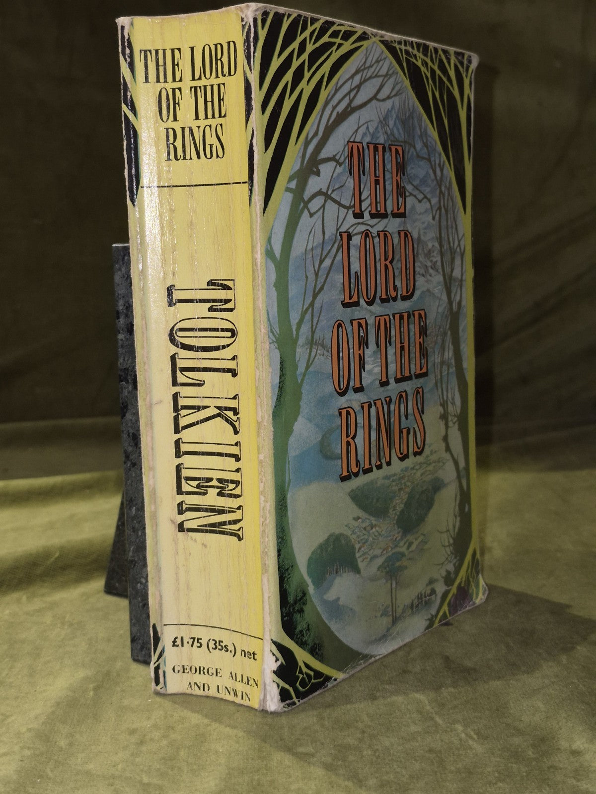 The Lord of the Rings Trilogy Tolkien 1971 Seventh Impression Paperback2