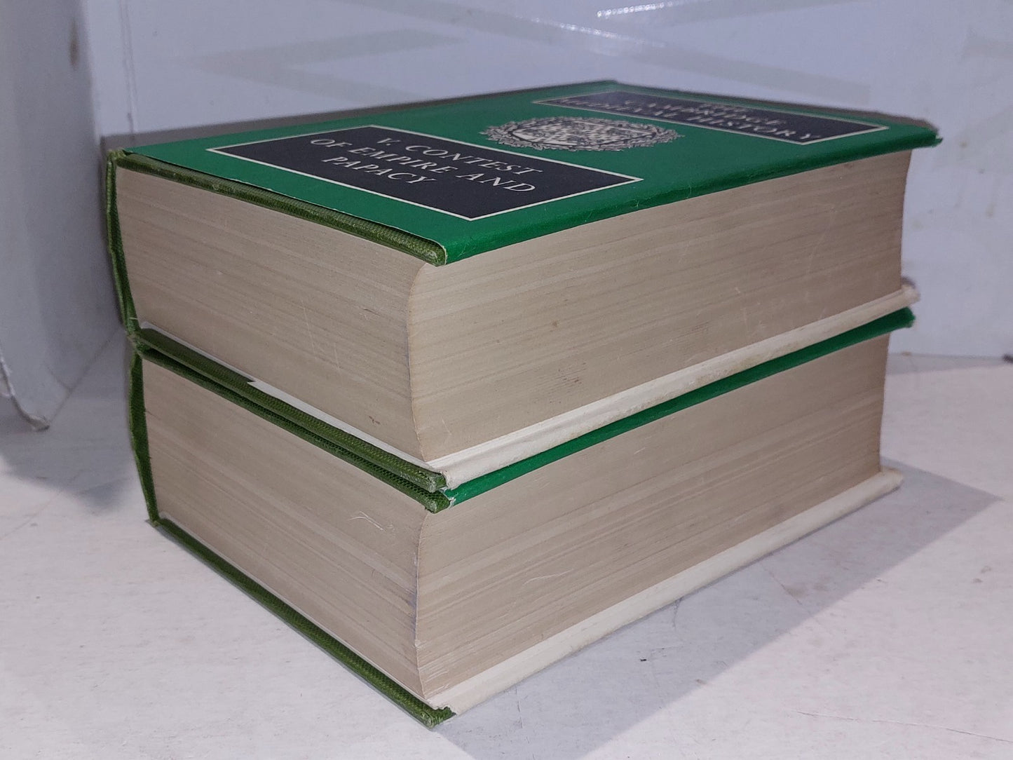 The Cambridge Medieval History Vol. 5 & 6 1964 Harback Dustjacket Papacy Victory9