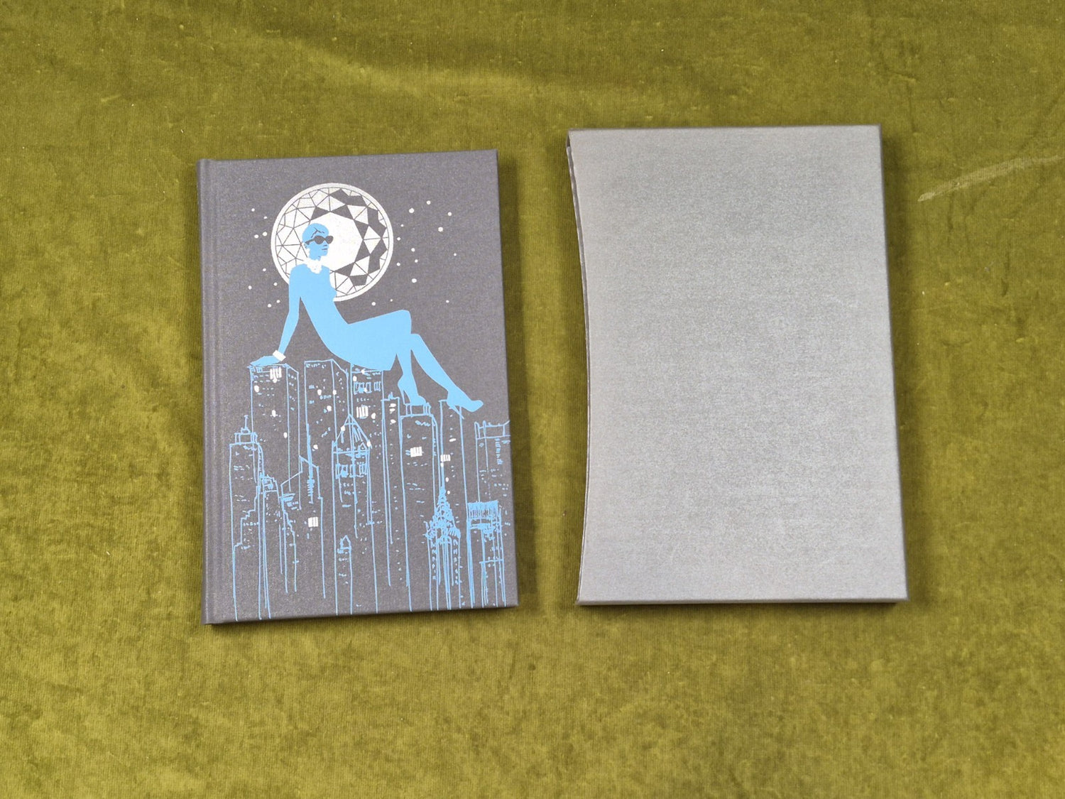 Breakfast at Tiffany's - Truman Capote , Folio Society 2013 illus KAREN KLASSEN0