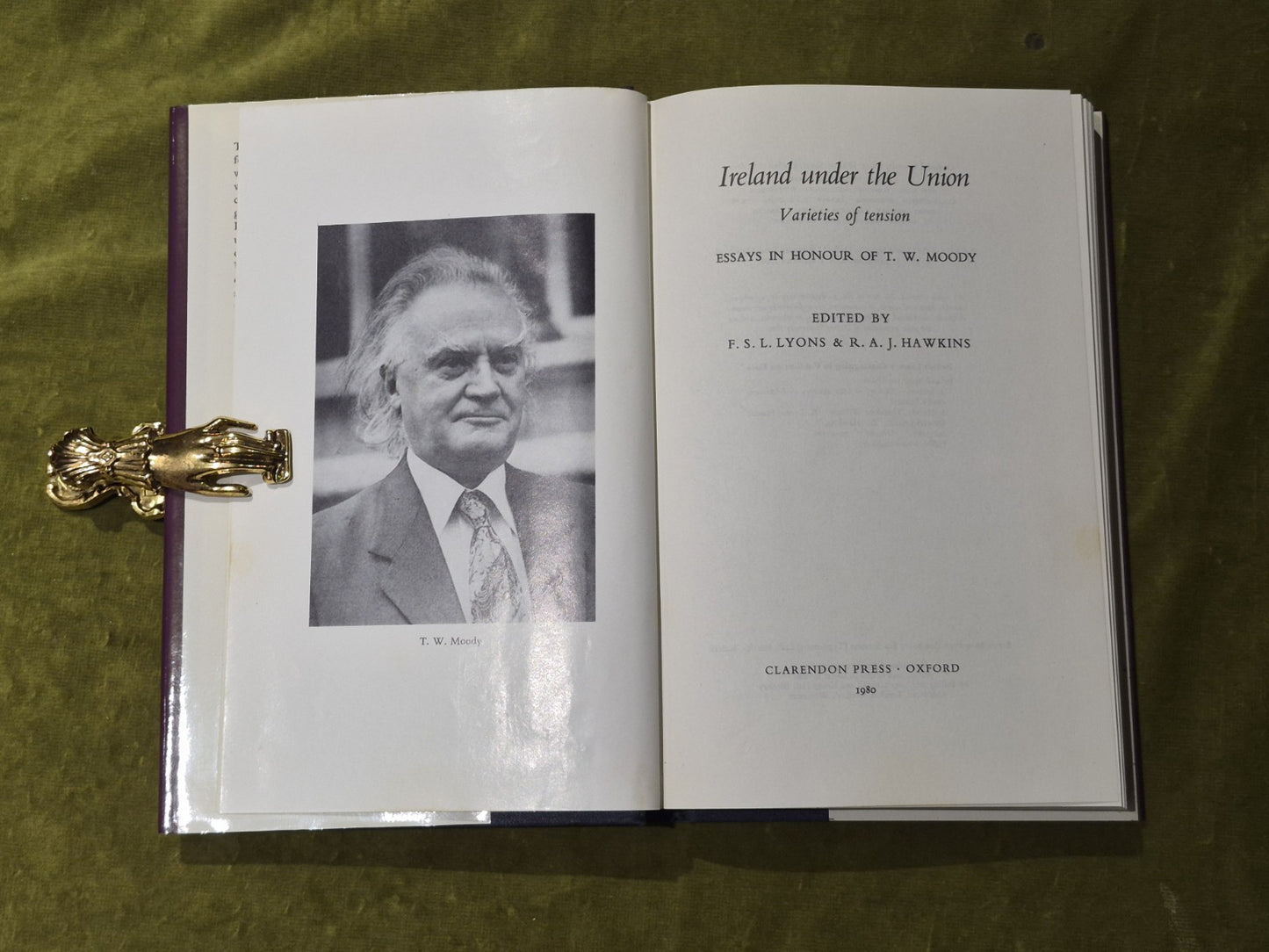 Ireland Under the Union: Varieties of Tension - Lyons, Hawkins - 1980 Clarendon3
