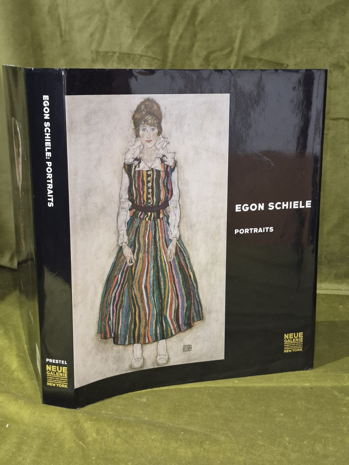 Egon Schiele: Portraits by Alessandra Comini 20142