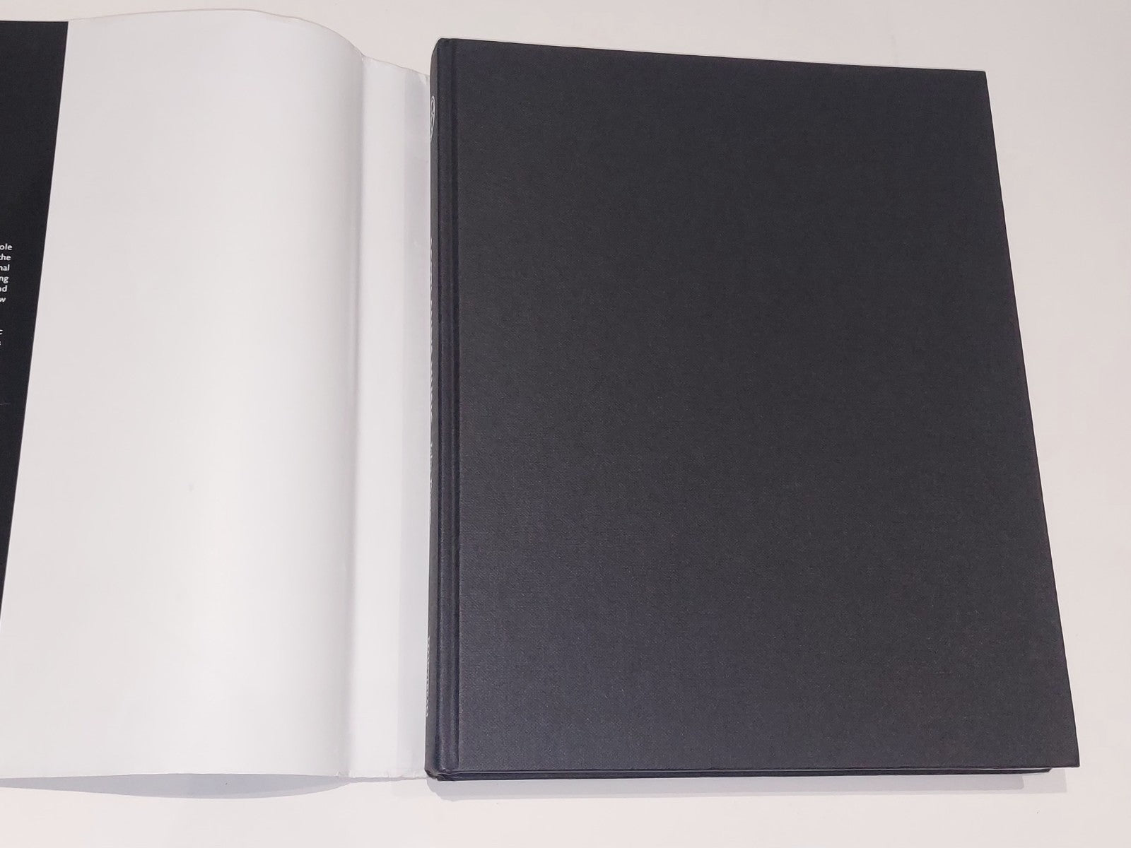 Scotland's Music : A History of the Traditional and Classical Music (1992) Hb2