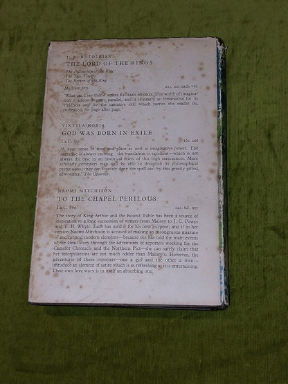 The Badger of Ghissi  Wolf von Niebelschutz (1963) [George Allen & Unwin] Hb7