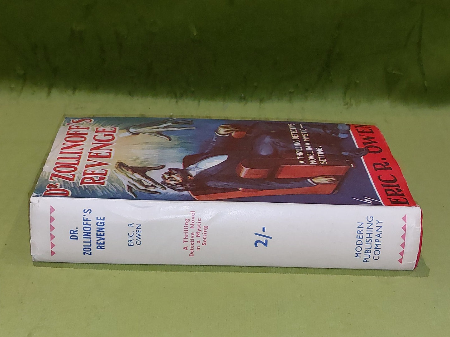Dr Zollinoff's Revenge by Eric R. Owen [Modern Publishing Company] HB/DJ book1