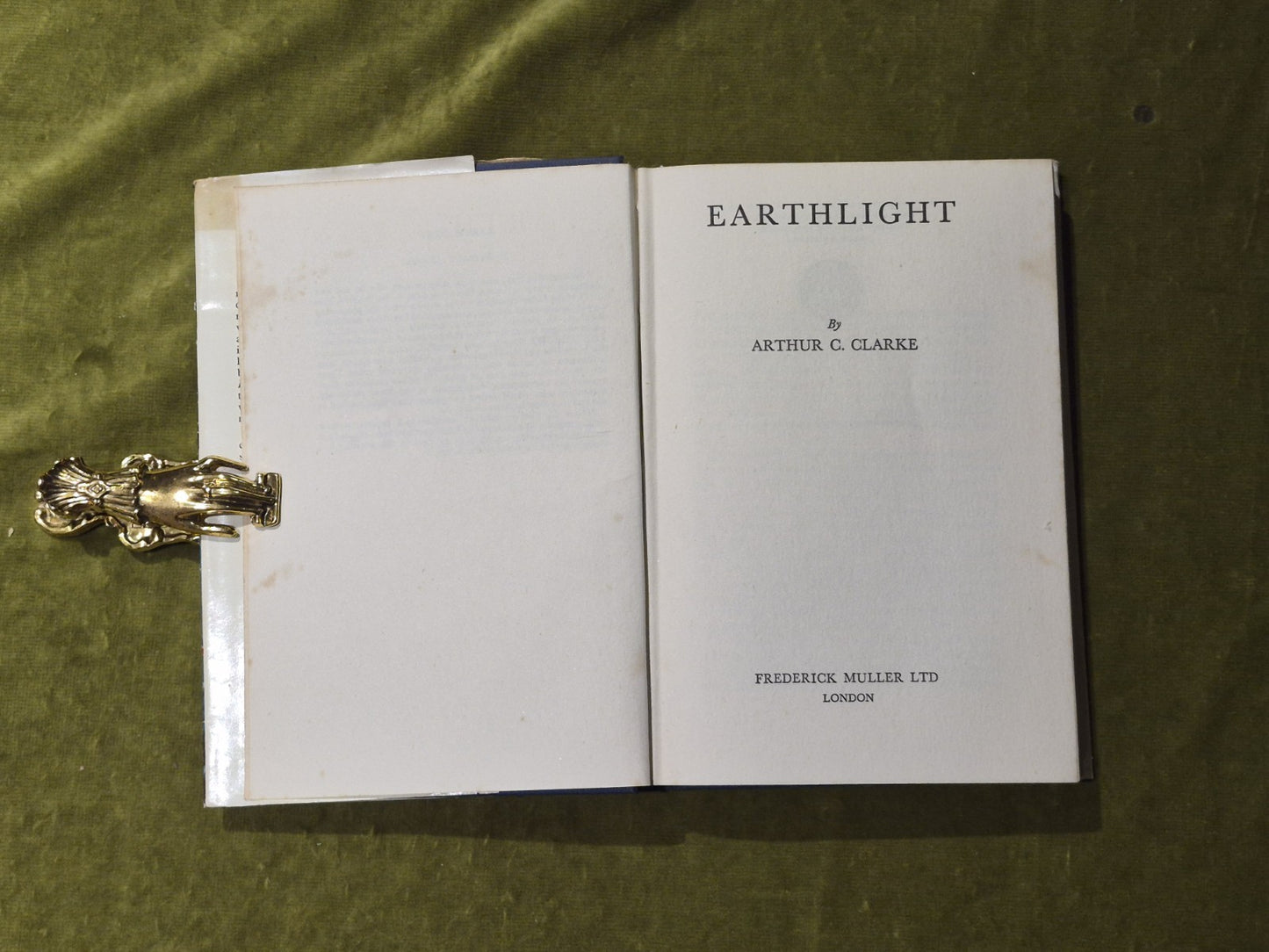 Earthlight - Arthur C Clarke - 1955 1st Ed. Hardback5
