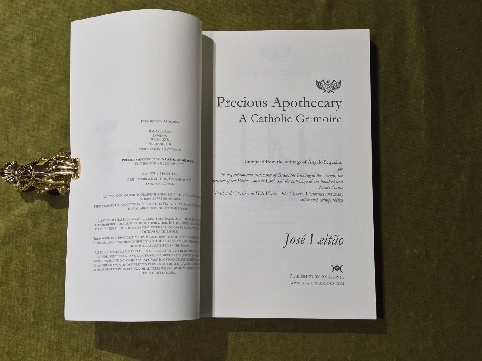 Precious Apothecary: A Catholic Grimoire - Jose Leitao Avalonia 20204