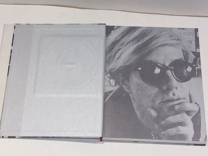 THE ANDY WARHOL MUSEUM/BOOK AND COMPACT DISC By Avis Berman & Arthur C. Danto VG4
