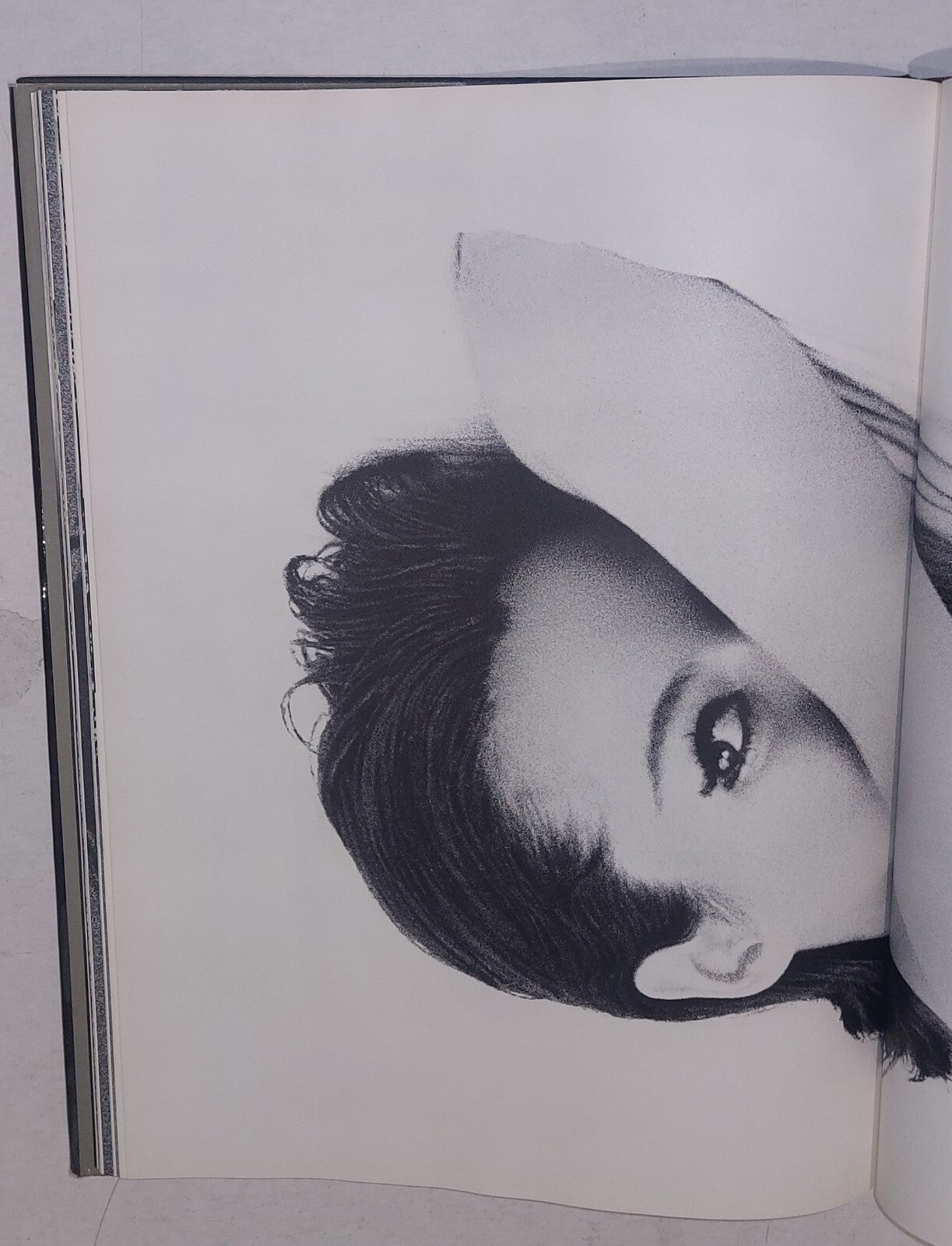 Mirror of Venus, Wingate Paine,  Words by Francoise Sagan and Federico Fellini5