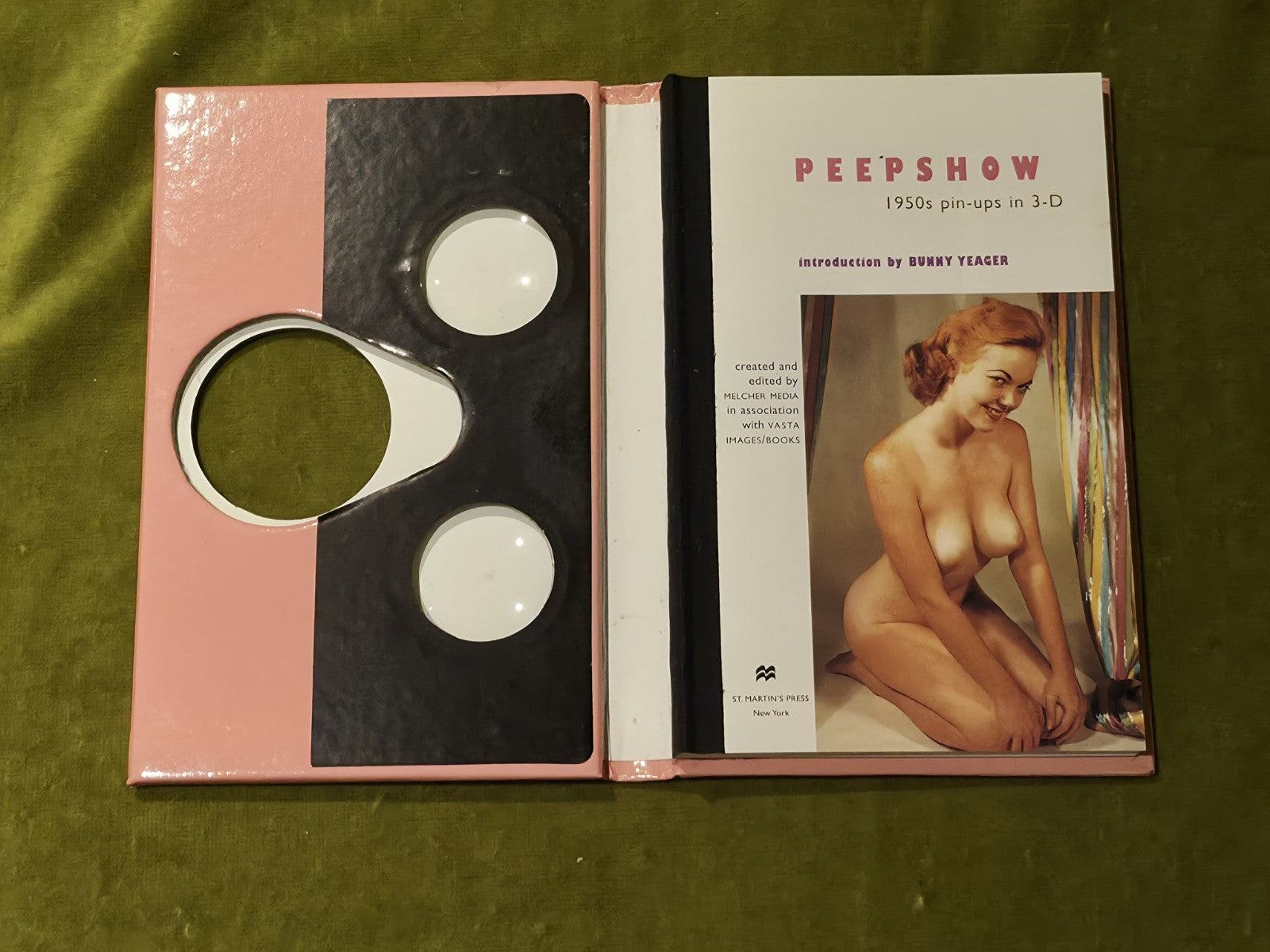 Peep Show: 1950S Pin-Ups in 3-D, Melcher, Charles3