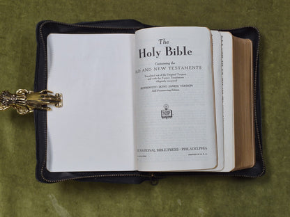 The Holy Bible - National Bible Press Philidelphia , Self Pronouncing , Leather3