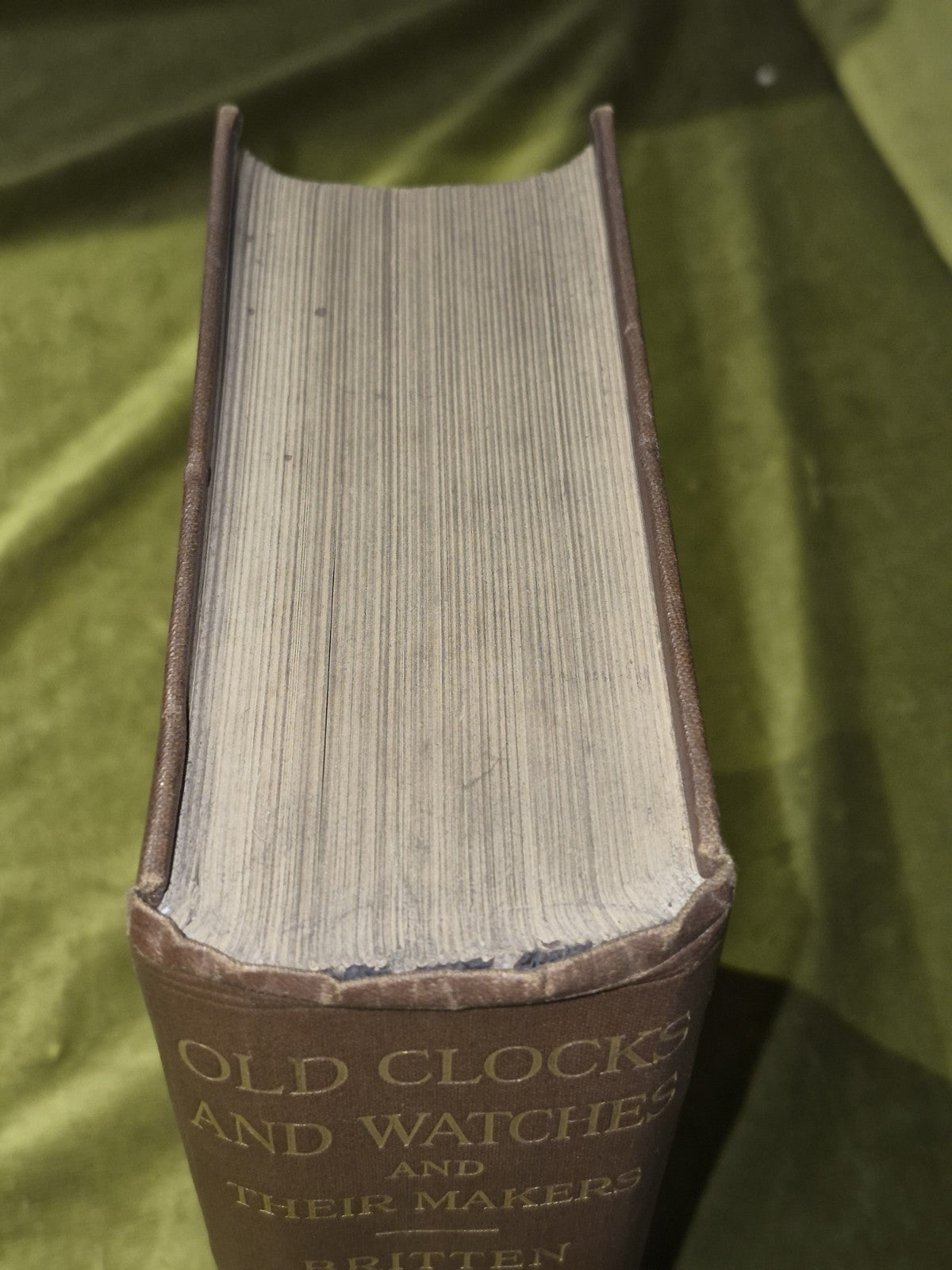 Old Clocks & Watches and Their Makers (1922) Britten2