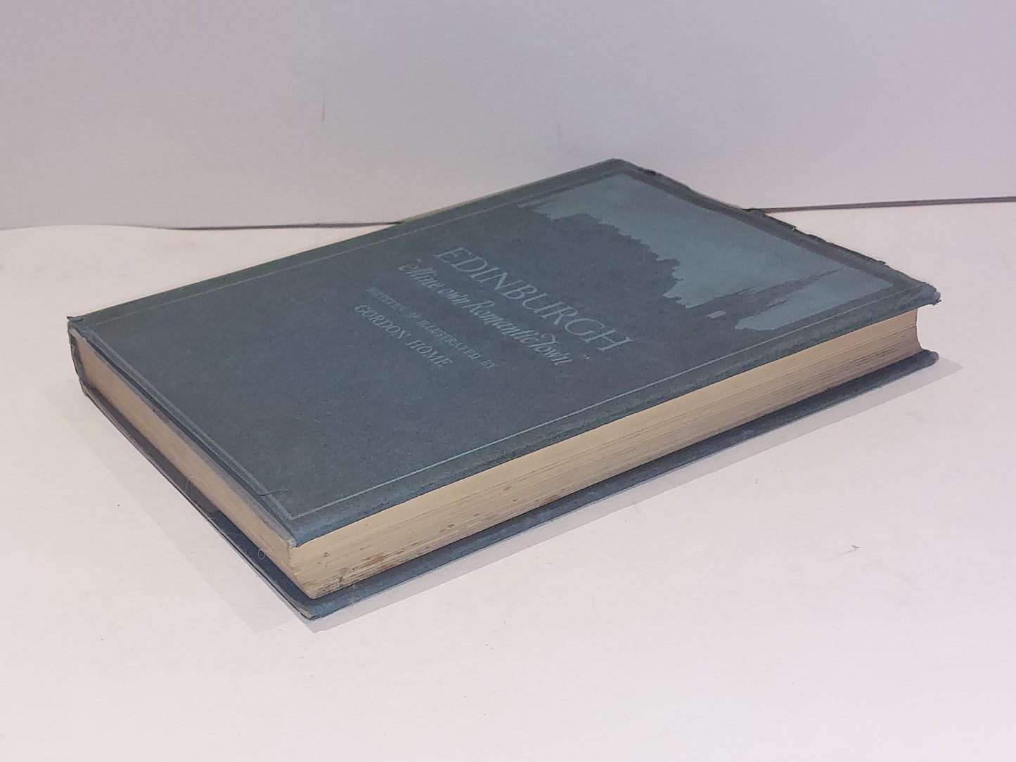 EDINBURGH: Mine Own Romantic Town by Gordon Home (1927)9
