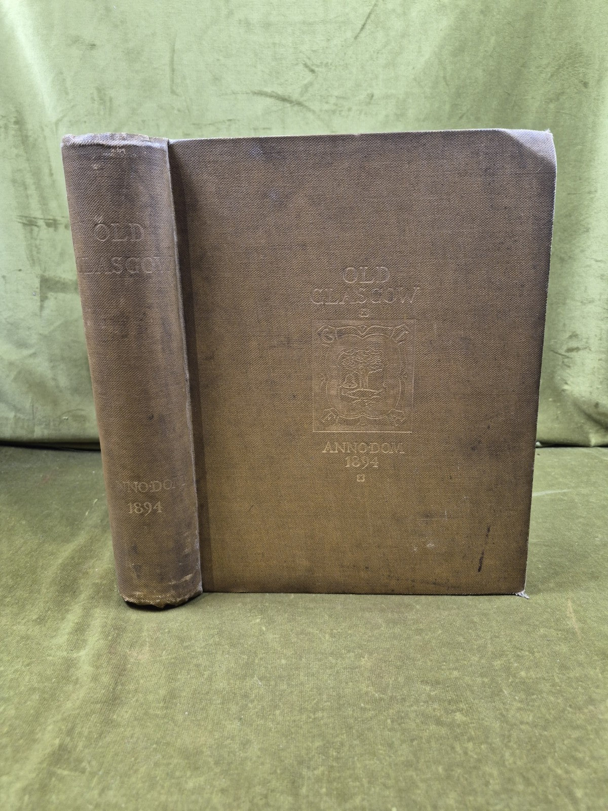 The Memorial Catalogue of the Old Glasgow Exhibition 1894. Limited Edition.0