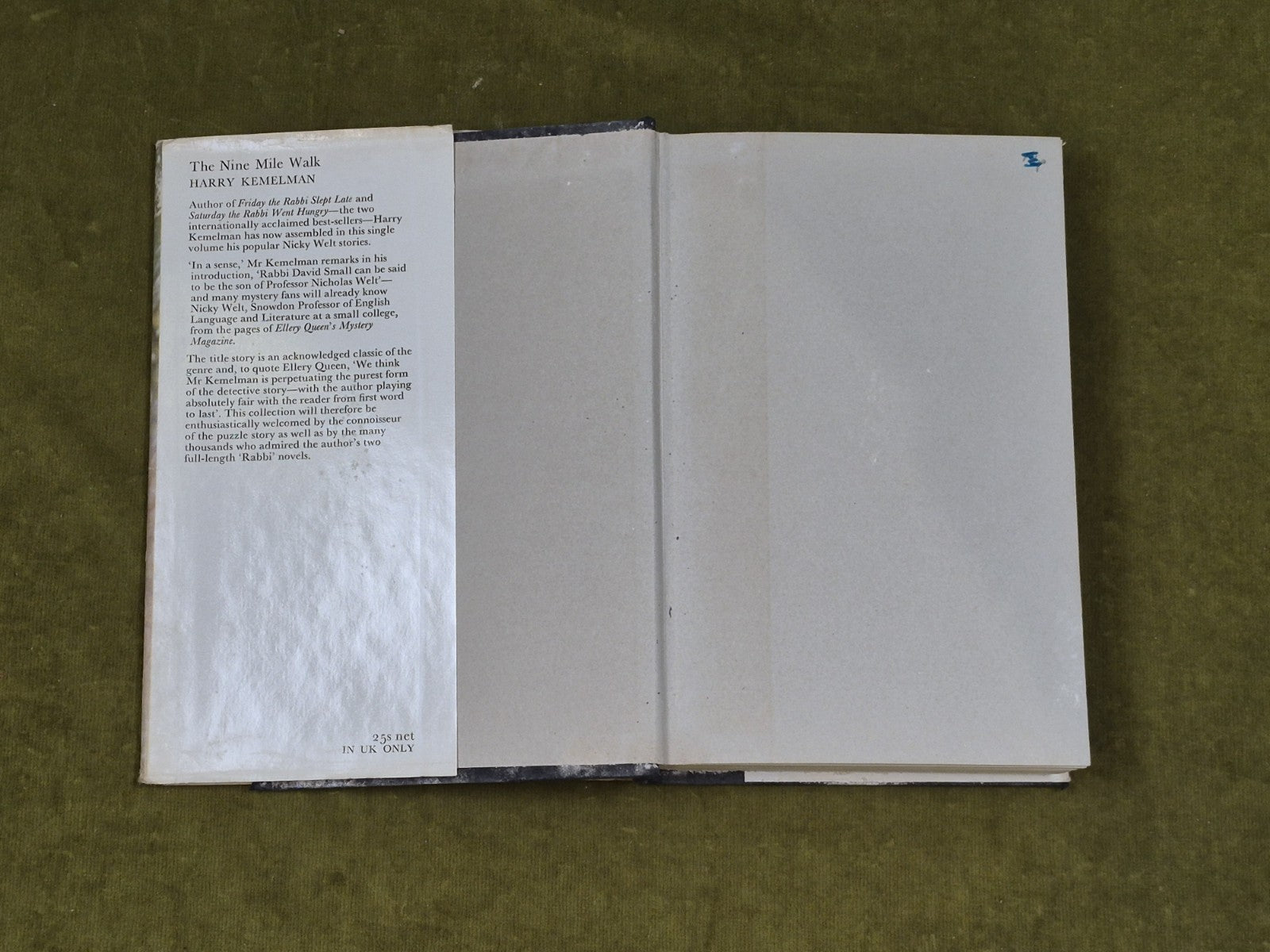The Nine Mile Walk - Harry Kemelman ,  Hutchinson & Co, 1968 1st HB DJ3