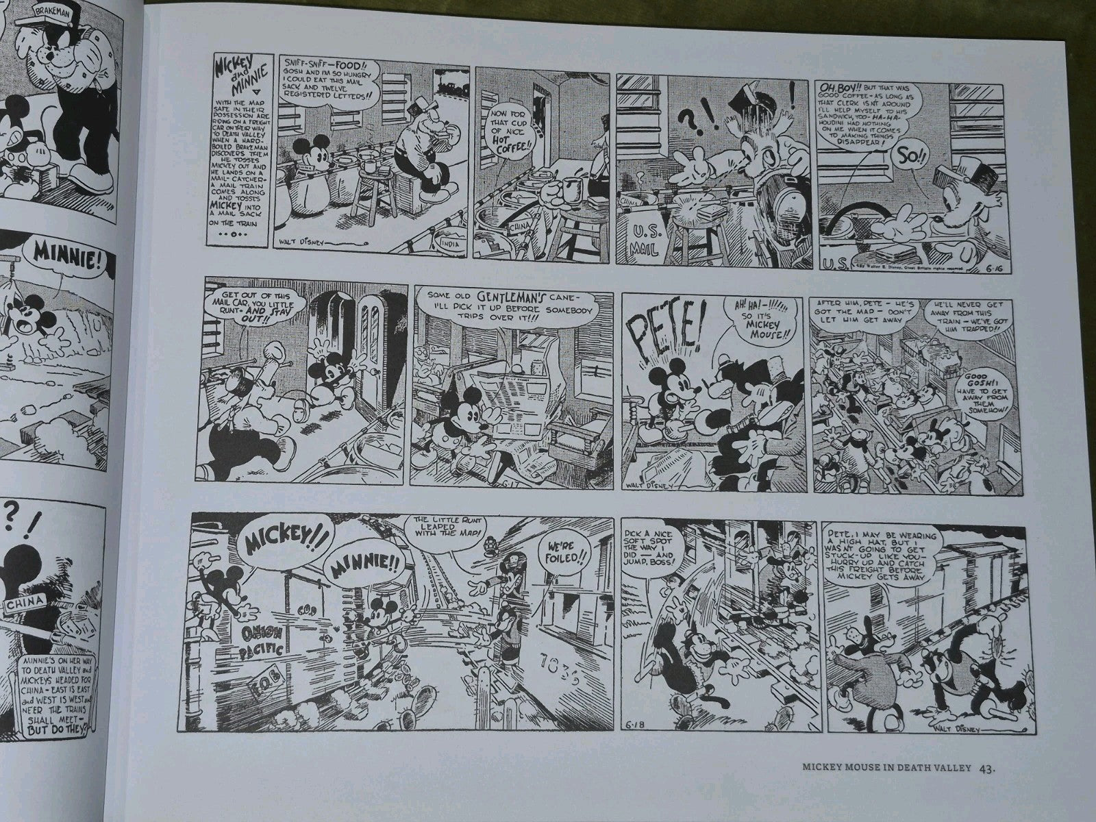 Mickey Mouse #1 (Fantagraphics Books 2011) Race to Death Valley Walt Disney3
