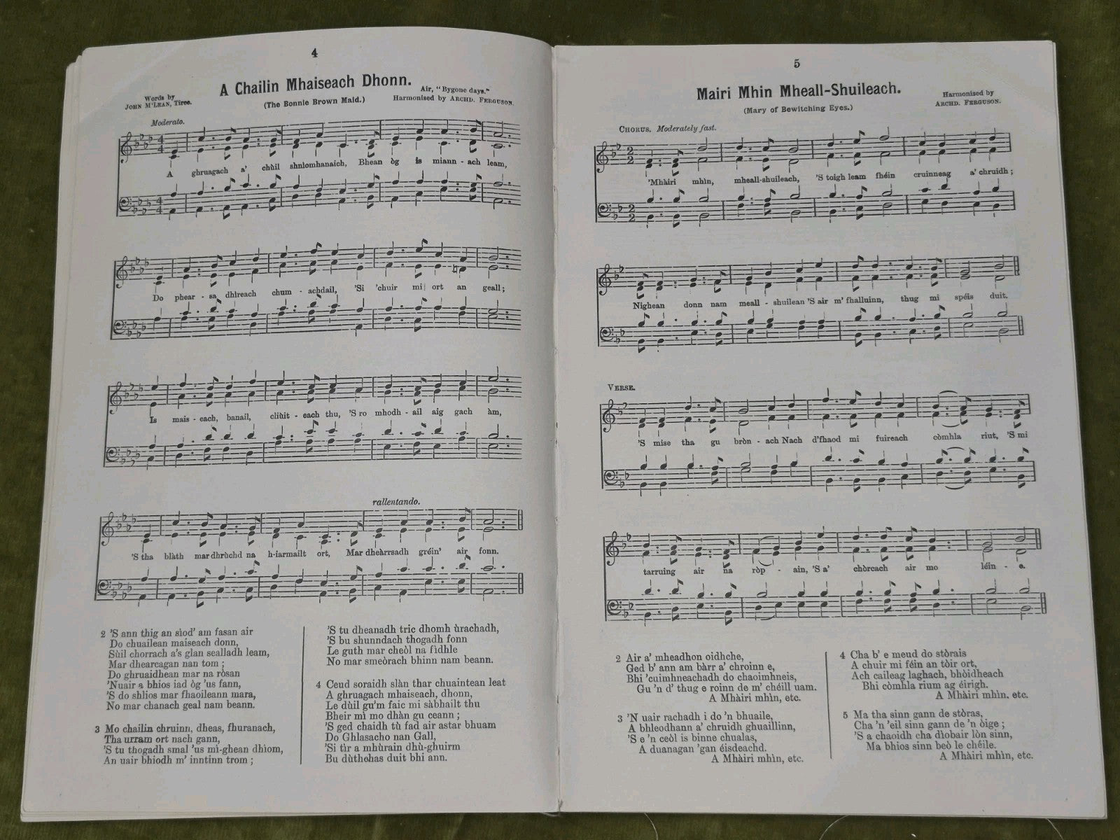 A' Choisir-Chiuil The St Columba Collection of Gaelic Songs 1st Edition4