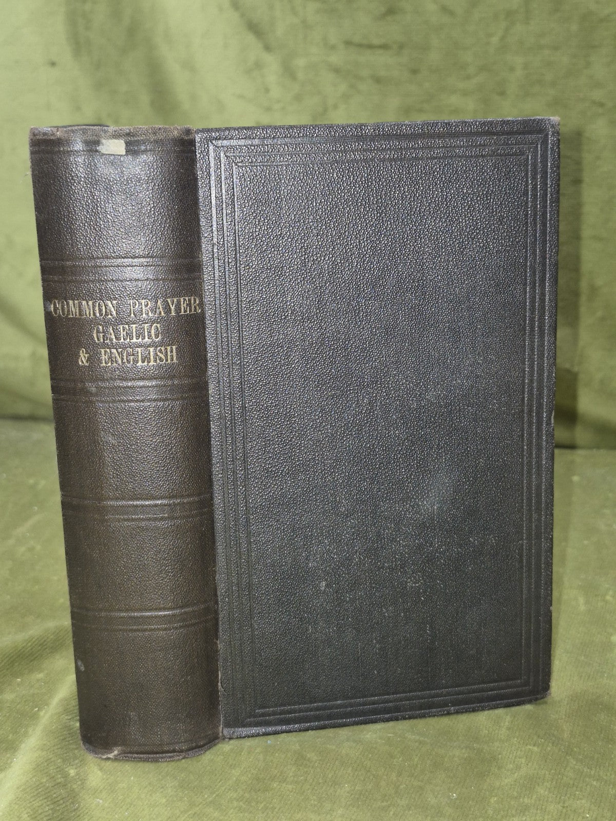 Leabhar H'Urnuigh Choitchionn Gaelic Book of Common Prayer 18770